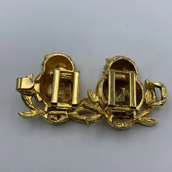 Sculptural 1979 Mimi Di N Signed Bow belt buckles